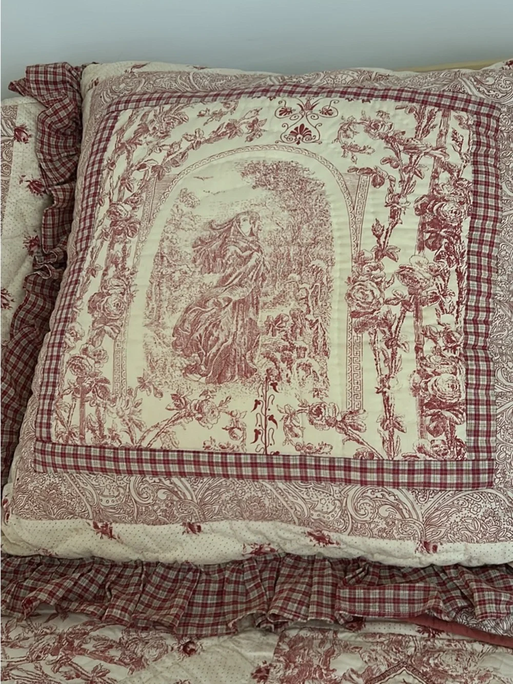 French countryside red and Cream Toile Quilted Bedding Set with Pillow Shams